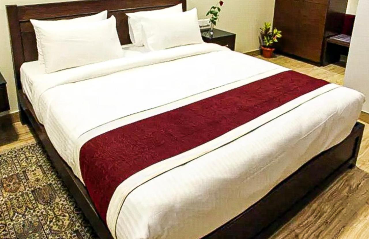 Delux Plaza By Wb Inn Agra (Uttar Pradesh) Exterior foto