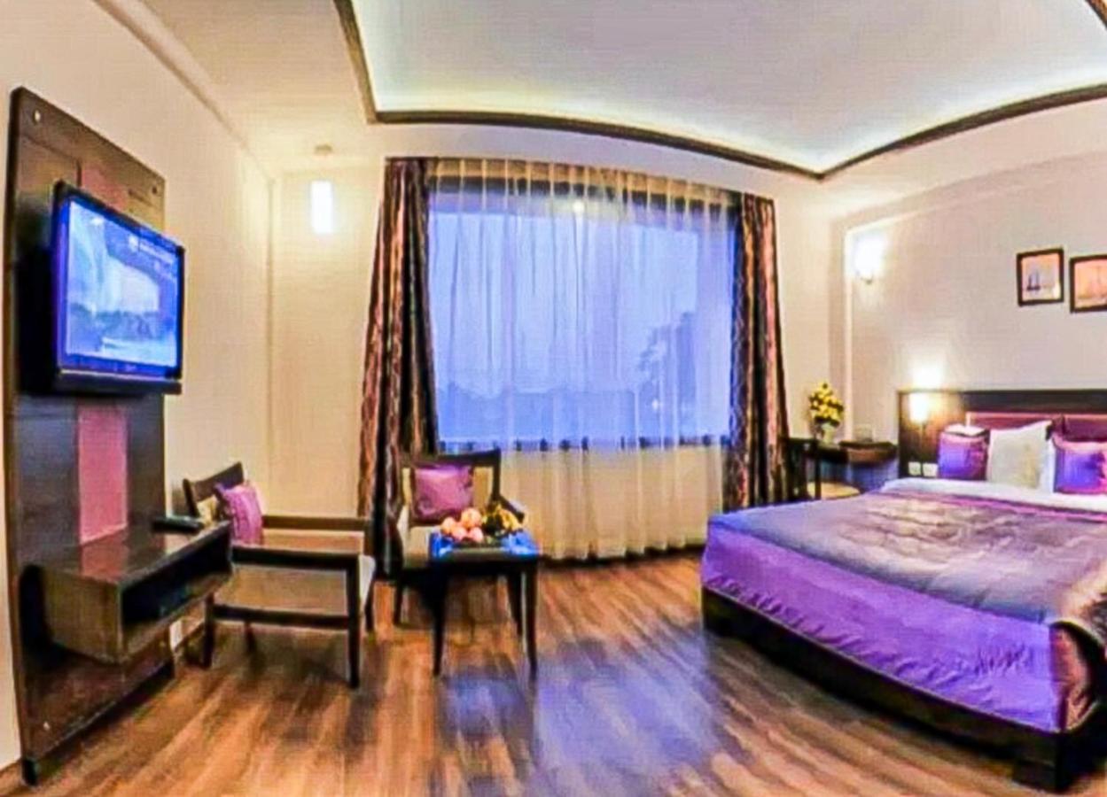 Delux Plaza By Wb Inn Agra (Uttar Pradesh) Exterior foto