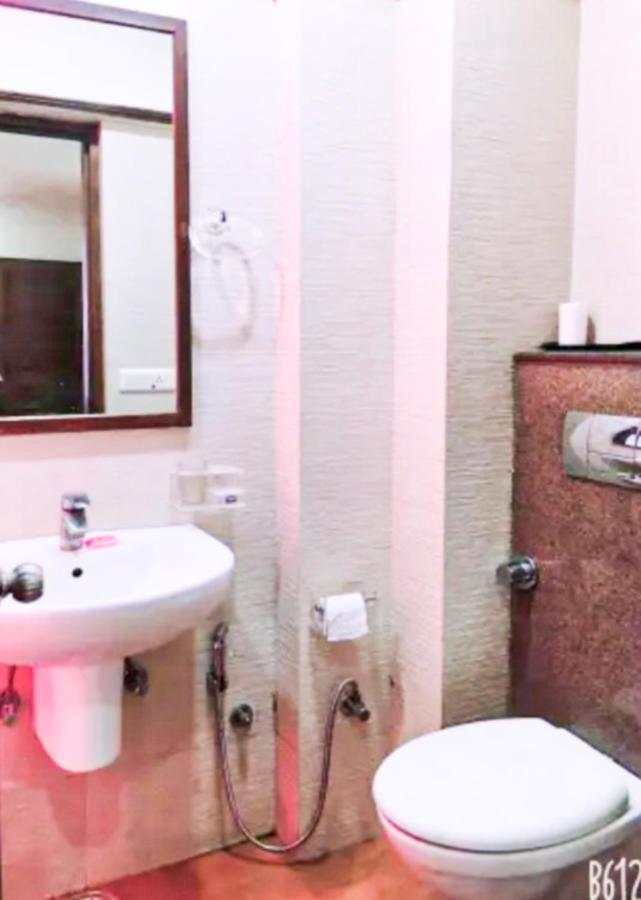 Delux Plaza By Wb Inn Agra (Uttar Pradesh) Exterior foto