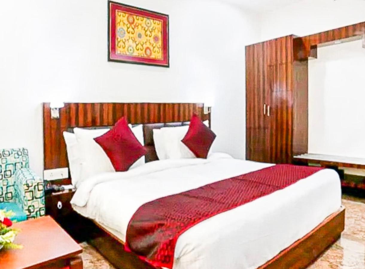 Delux Plaza By Wb Inn Agra (Uttar Pradesh) Exterior foto